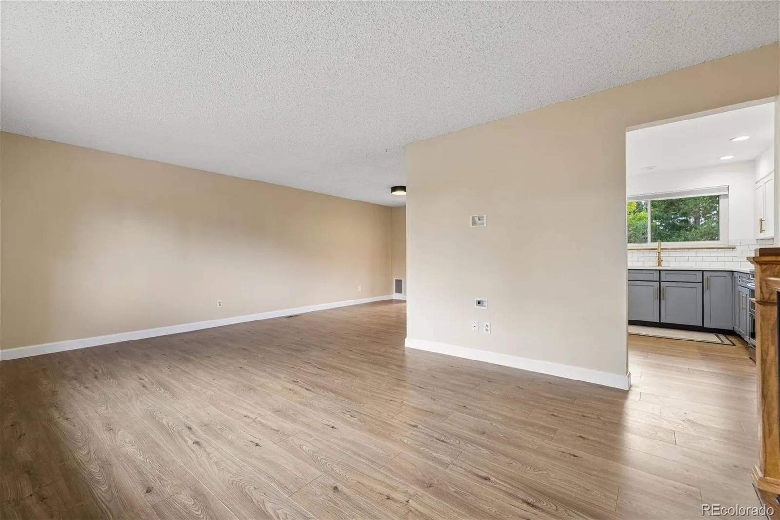 9143 W Arbor Avenue Littleton CO 80123 | MLS #REC5903742 08262026150434 1600 11