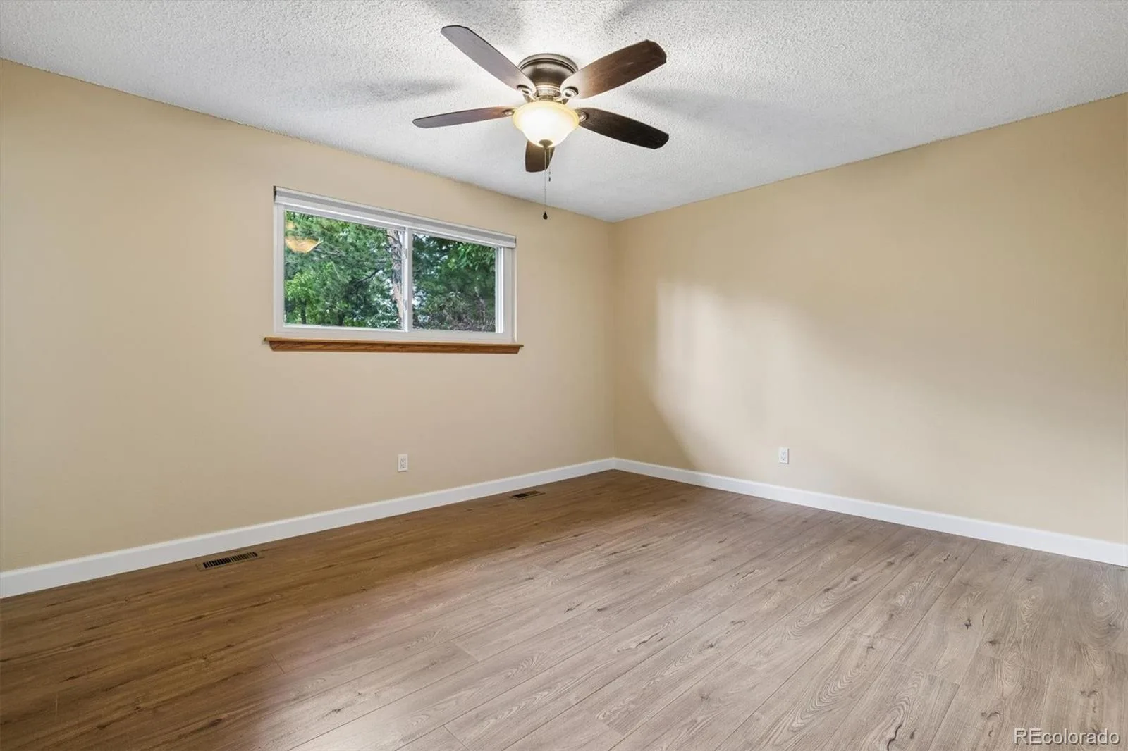 9143 W Arbor Avenue Littleton CO 80123 | MLS #REC5903742 08262026150434 1600 17