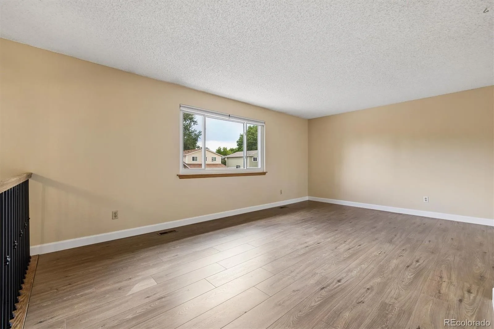 9143 W Arbor Avenue Littleton CO 80123 | MLS #REC5903742 08262026150434 1600 5