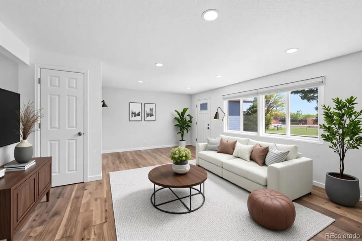 925 Kohl Street Broomfield CO 80020 MLS #REC5906704 05202026023741 1200 3