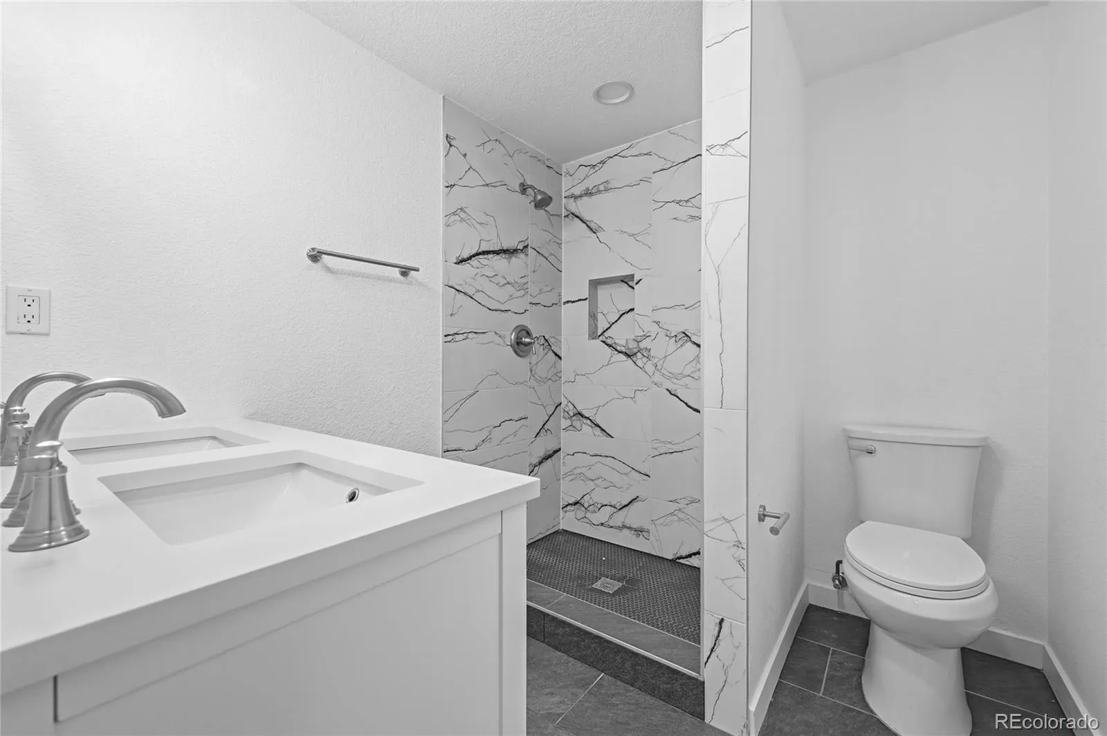 925 Kohl Street Broomfield CO 80020 MLS #REC5906704 05202026023741 1600 14