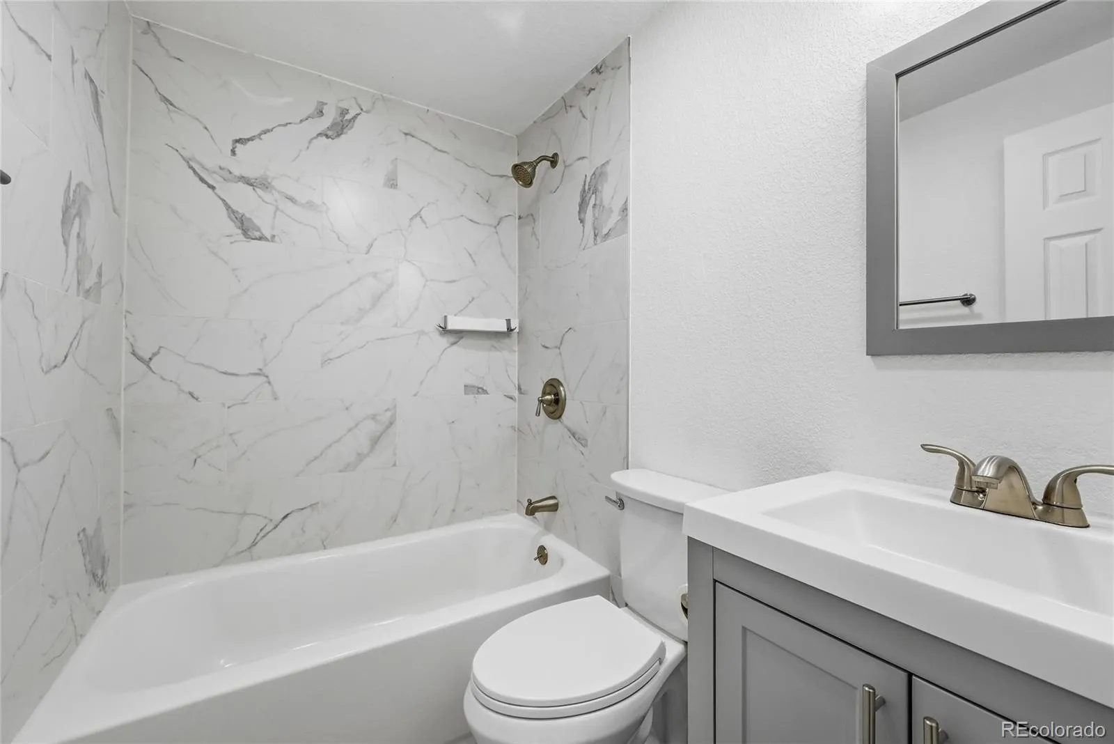 925 Kohl Street Broomfield CO 80020 MLS #REC5906704 05202026023741 1600 19