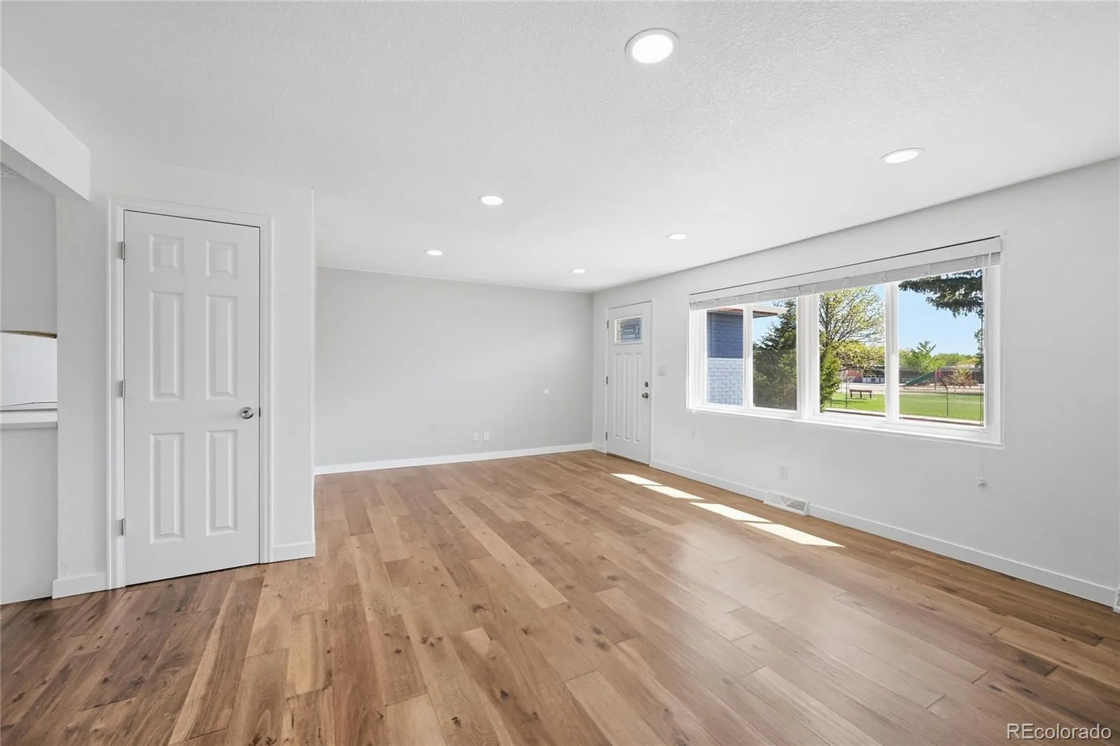 925 Kohl Street Broomfield CO 80020 MLS #REC5906704 05202026023741 1600 5