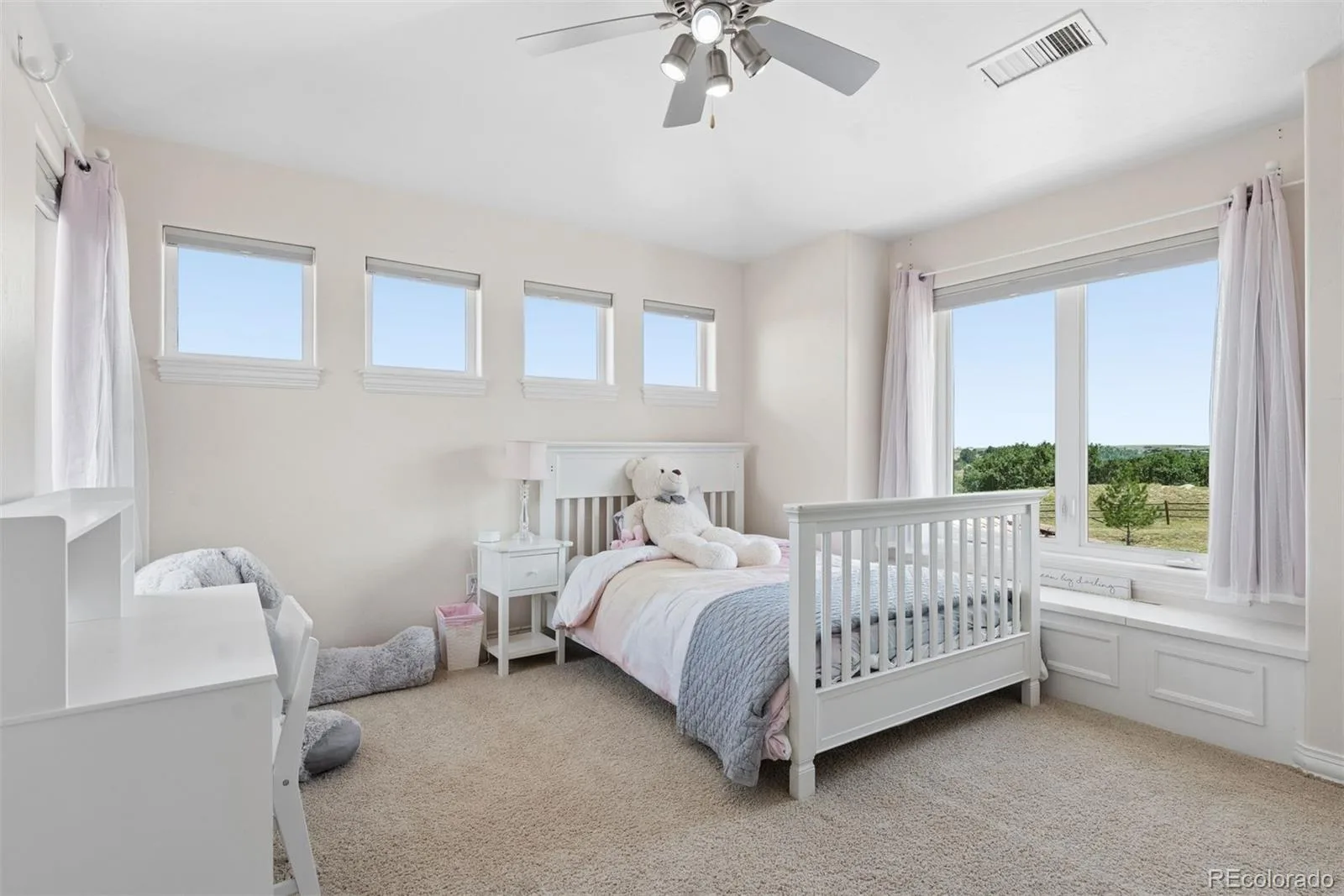 8926 Ridgepoint Way Castle Pines CO 80108 | MLS #REC5908056 08262026184235 1600 25