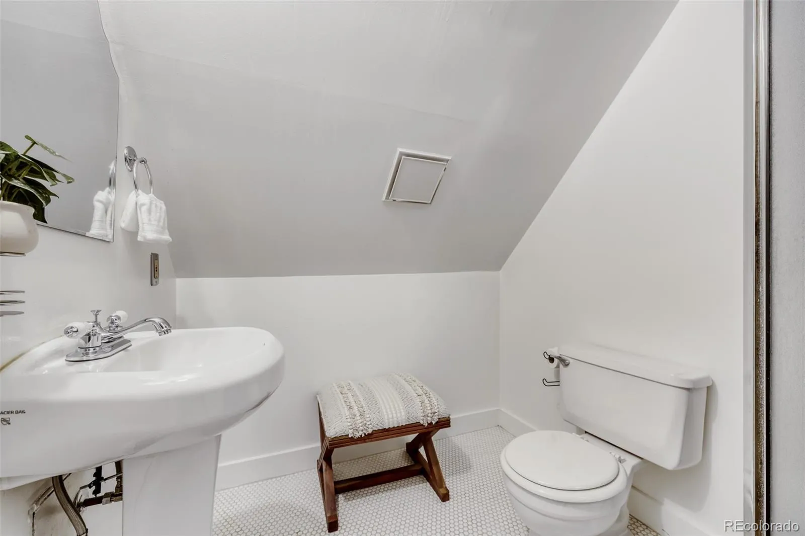 4922 W 34th Avenue Denver CO 80212 MLS #REC5909730 04212026232426 1600 18