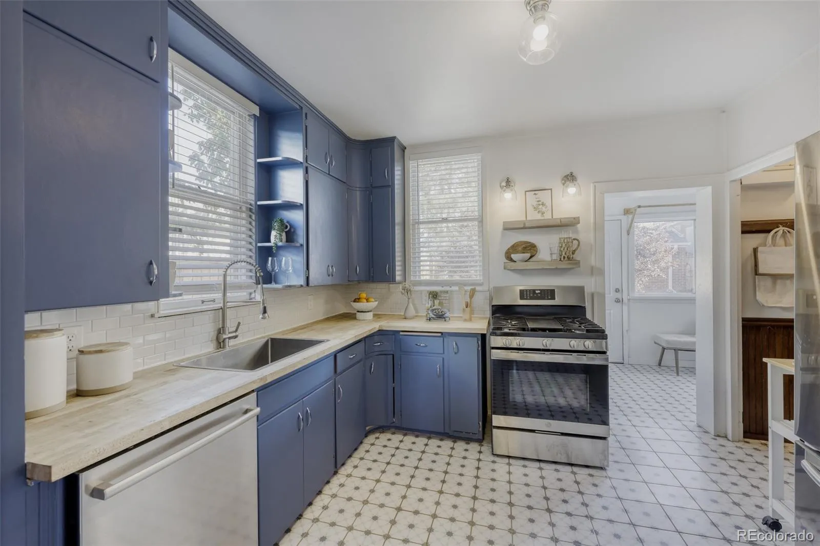 4922 W 34th Avenue Denver CO 80212 MLS #REC5909730 04212026232426 1600 4