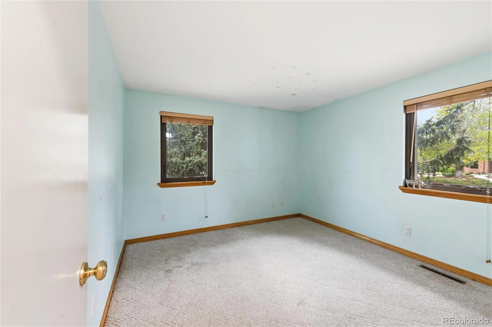 04172026010607 1600 12