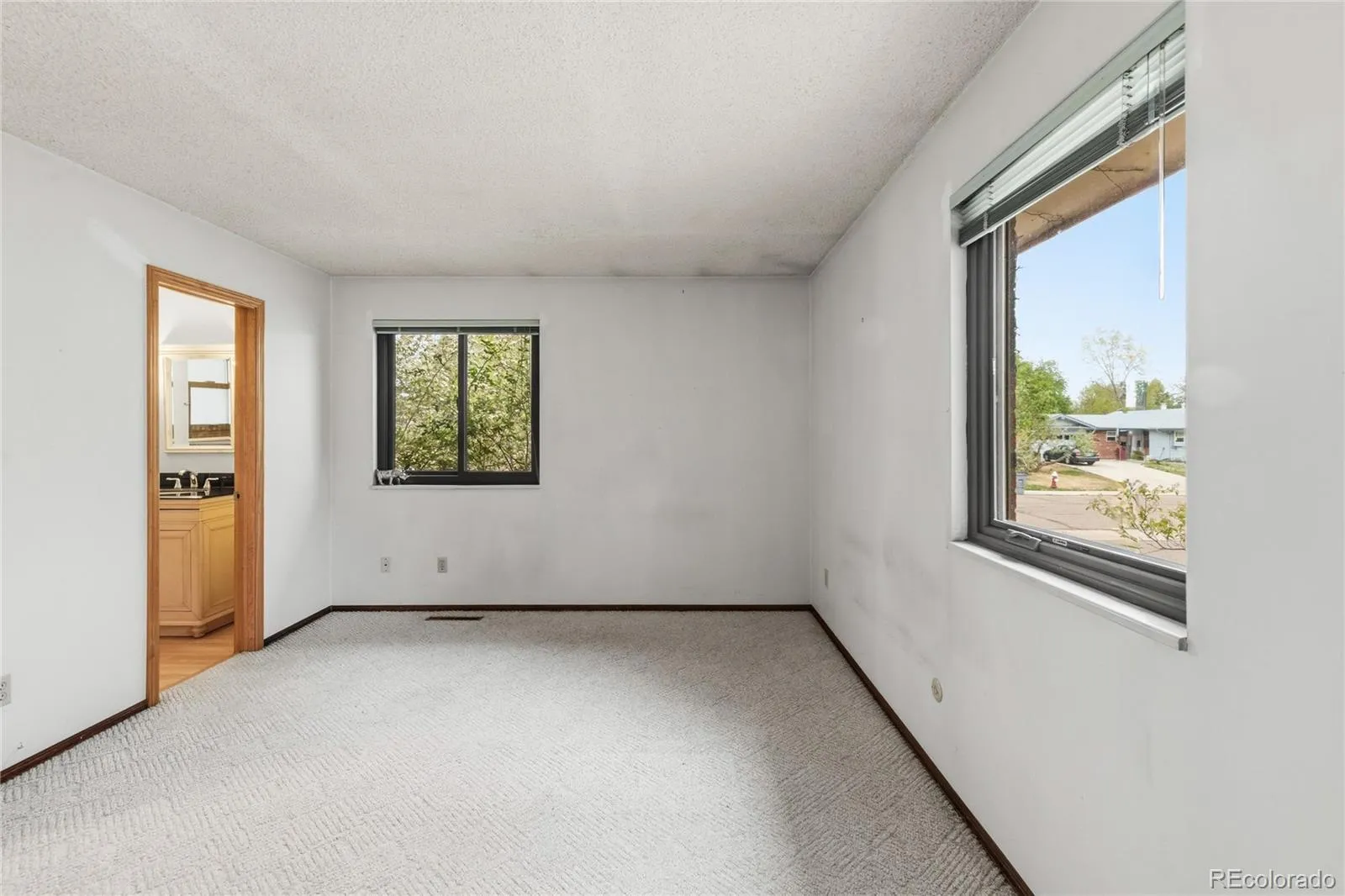 04172026010607 1600 16