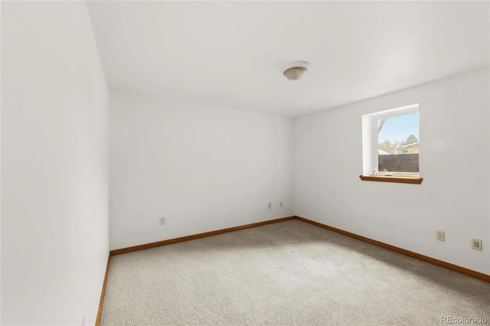 04172026010607 1600 30