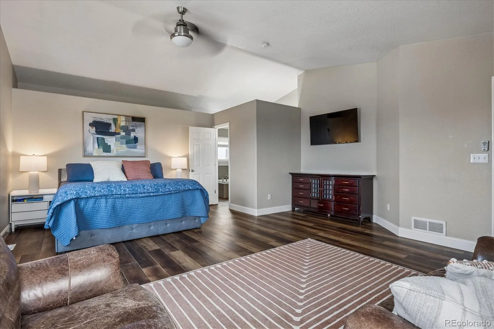7635 Jared Way Littleton CO 80125 | MLS #REC5913477 06192026234729 1600 19