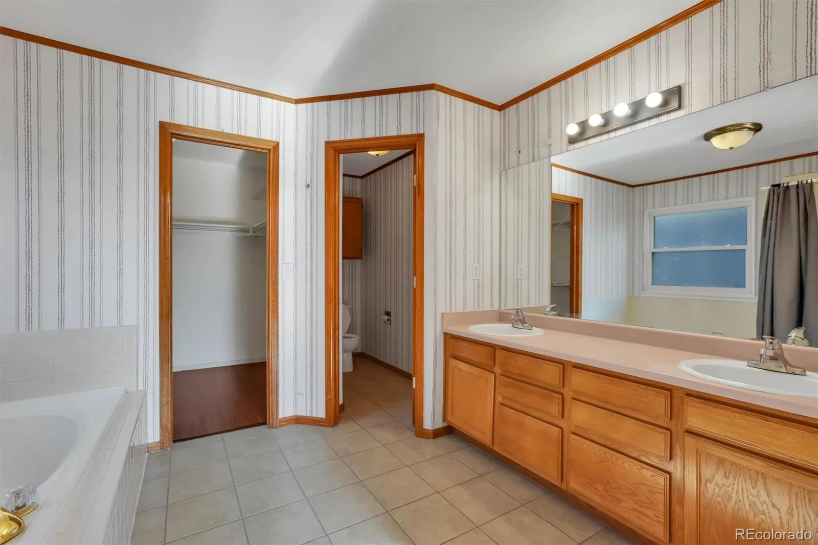 5339 S Jebel Street Aurora CO 80015 | MLS #REC5916759 08082026184500 1600 20