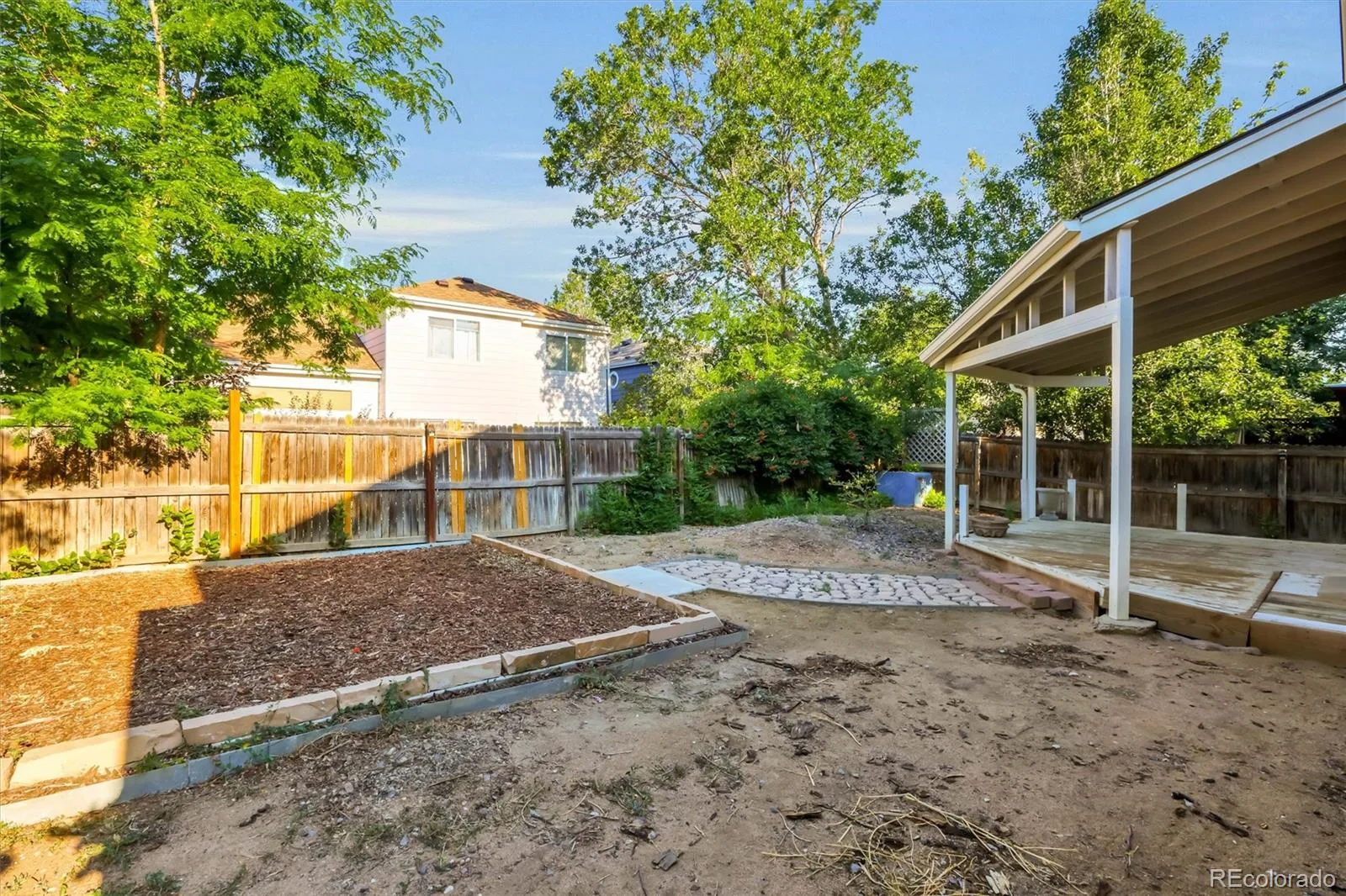 5339 S Jebel Street Aurora CO 80015 | MLS #REC5916759 08082026184500 1600 27