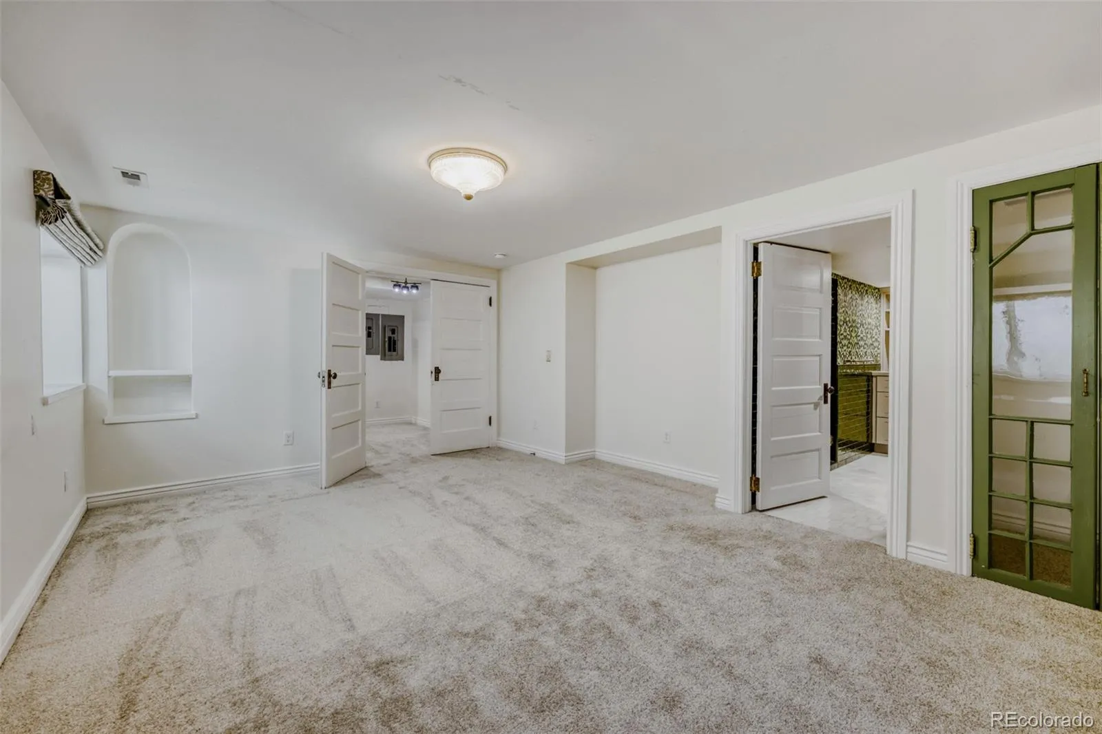 04112026154716 1600 21