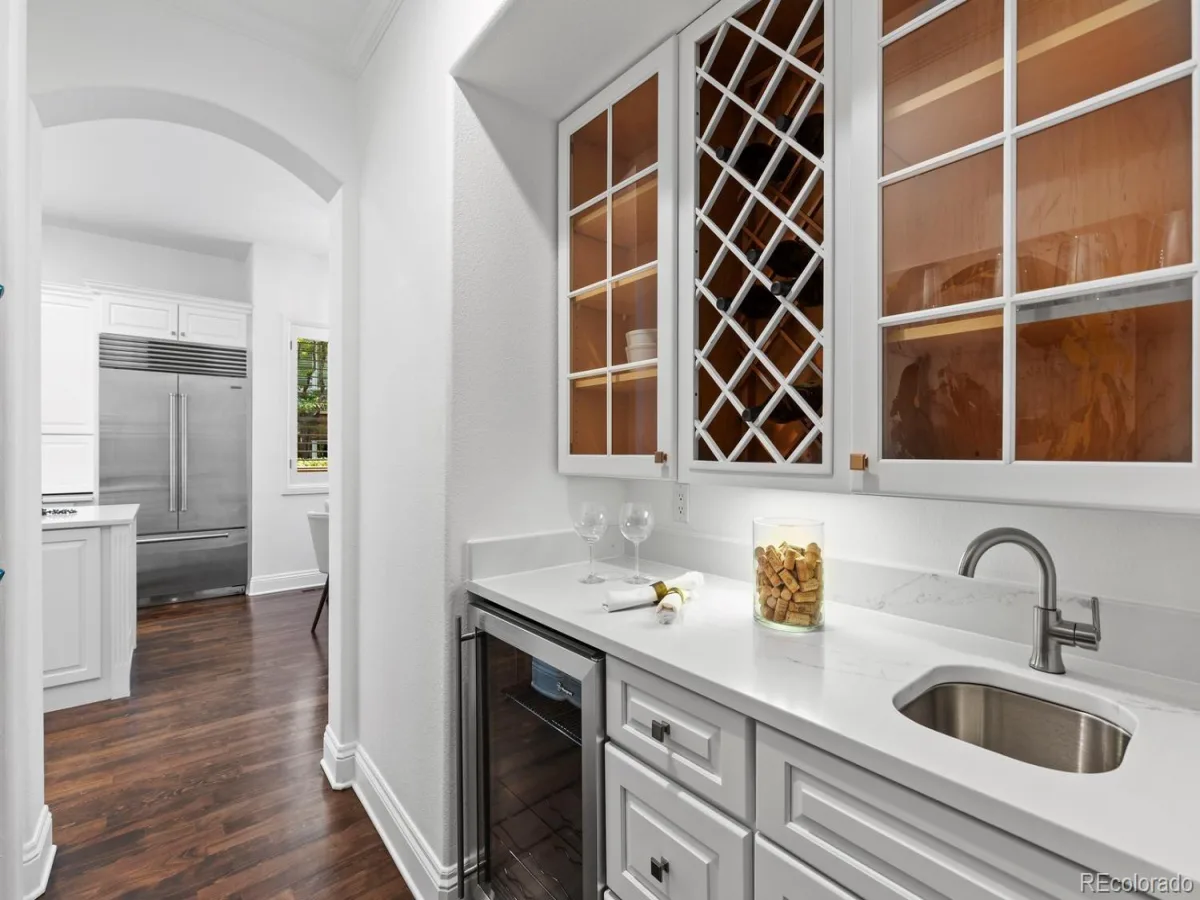 100 S University Boulevard #1 Denver CO 80209 | MLS #REC5918764 08062026182230 1200 17
