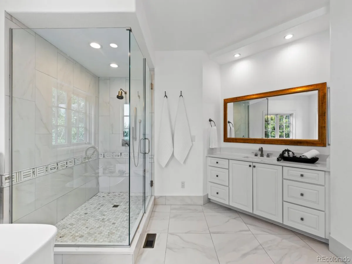 100 S University Boulevard #1 Denver CO 80209 | MLS #REC5918764 08062026182230 1200 33