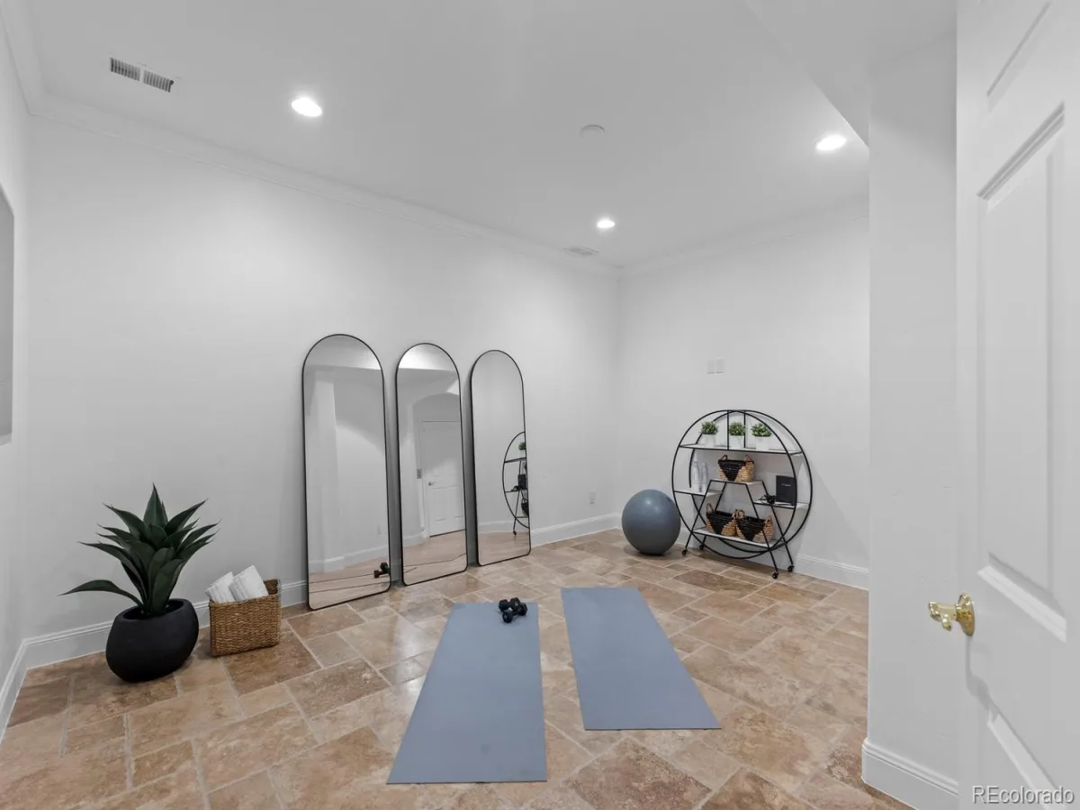 100 S University Boulevard #1 Denver CO 80209 | MLS #REC5918764 08062026182230 1200 44
