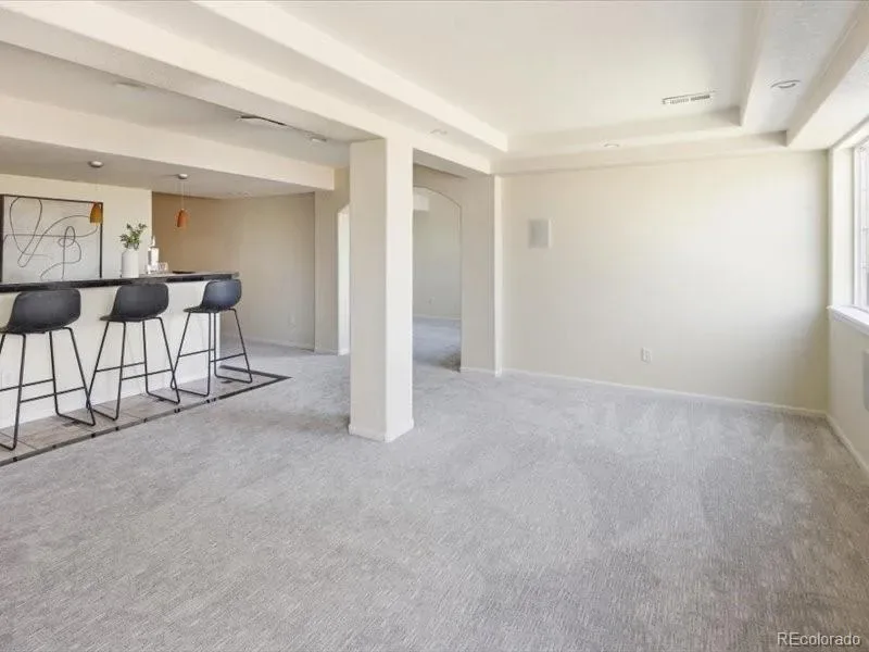 03292026022126 800 33