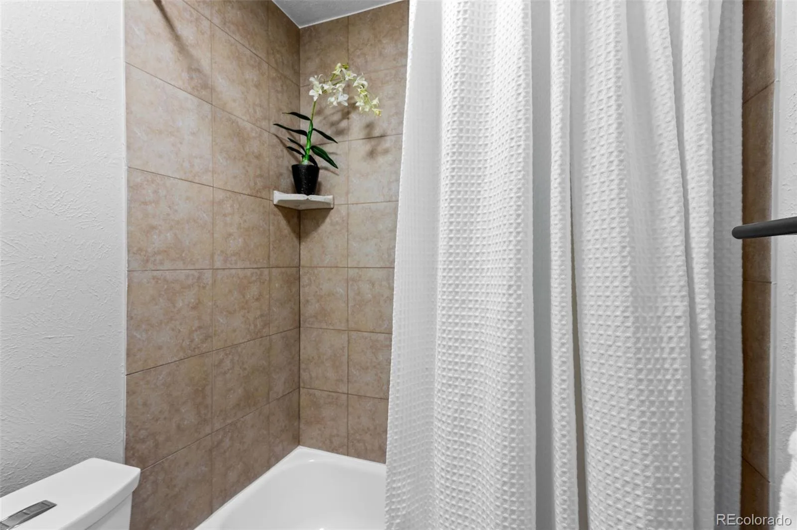 9380 W 49th Avenue #108 Wheat Ridge CO 80033 | MLS #REC5921139 07152026150230 1600 12
