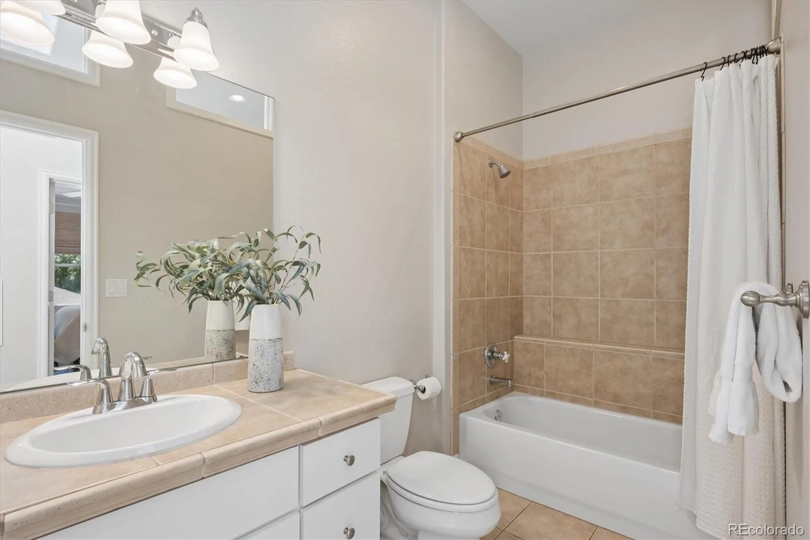 575 S High Street Denver CO 80209 MLS #REC5922195 05292026200911 1600 26