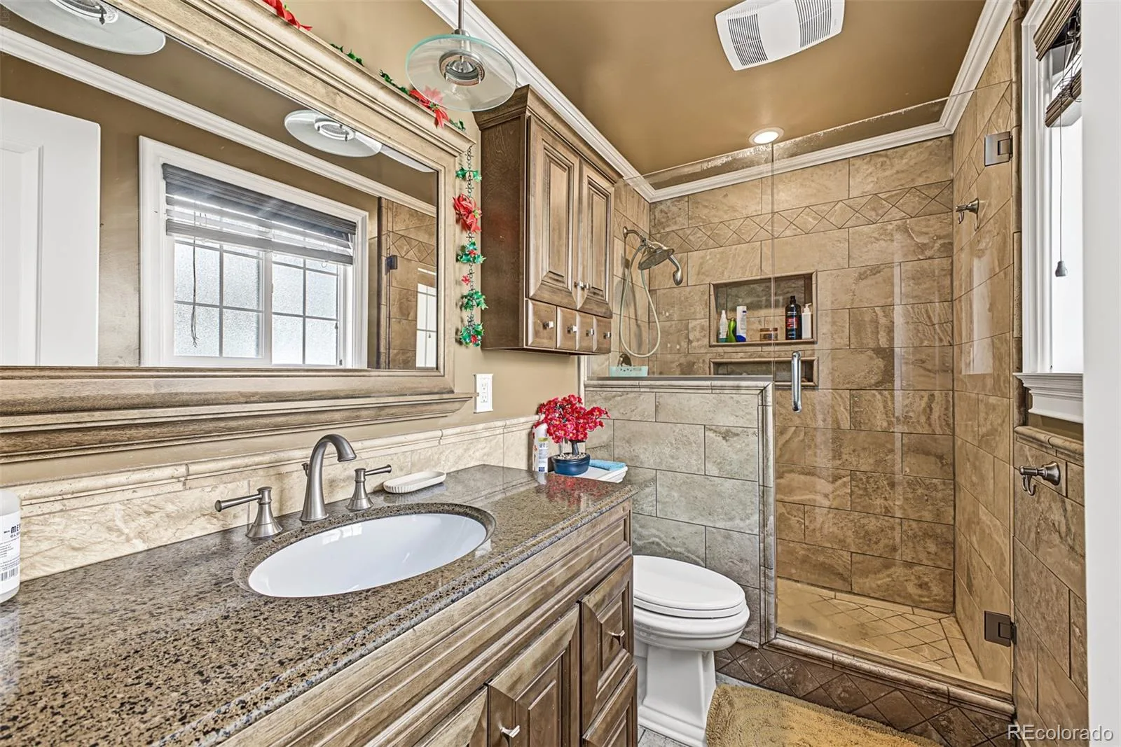3132 S Boston Court Denver CO 80231 | MLS #REC5923914 10092026004853 1600 23