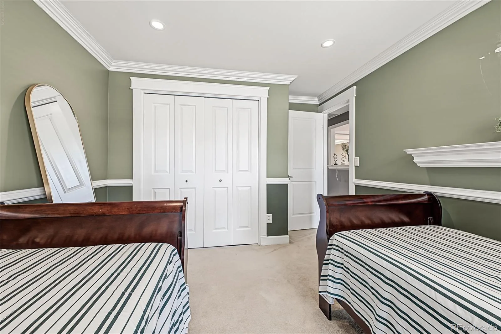 3132 S Boston Court Denver CO 80231 | MLS #REC5923914 10092026004853 1600 29