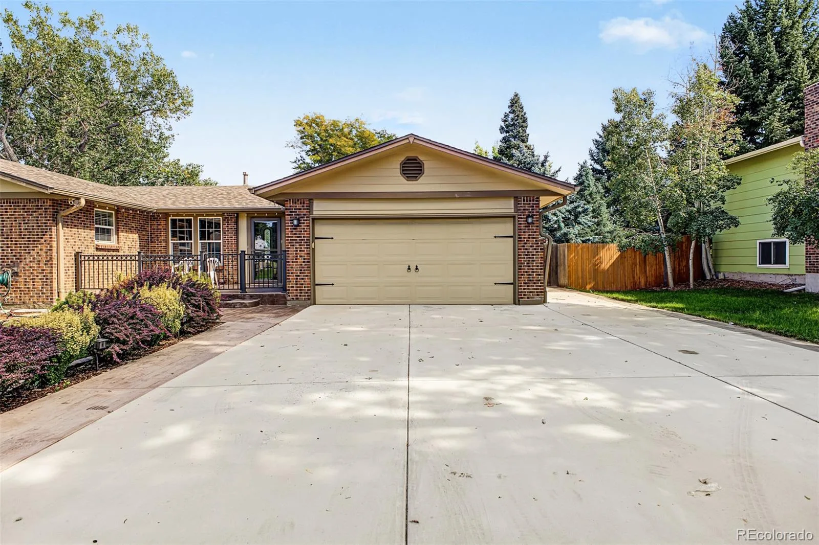 3132 S Boston Court Denver CO 80231 | MLS #REC5923914 10092026004853 1600 3