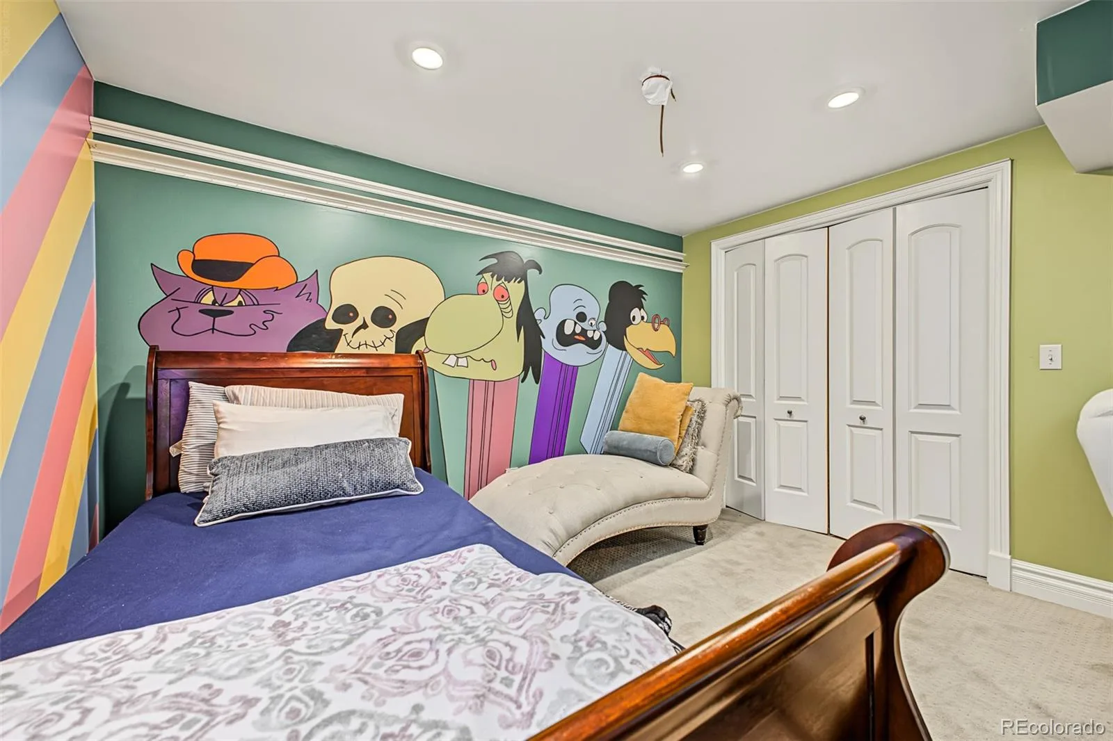 3132 S Boston Court Denver CO 80231 | MLS #REC5923914 10092026004853 1600 40