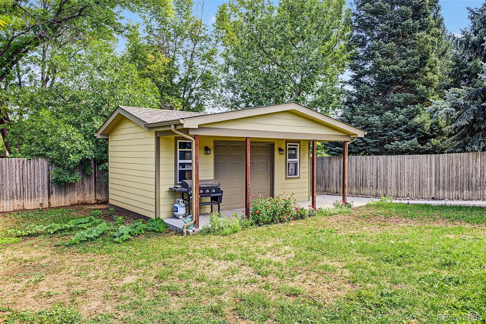 3132 S Boston Court Denver CO 80231 | MLS #REC5923914 10092026004853 1600 45