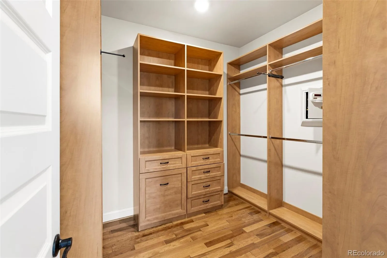9427 E 51st Drive Denver CO 80238 | MLS #REC5924478 08202026033613 1600 23