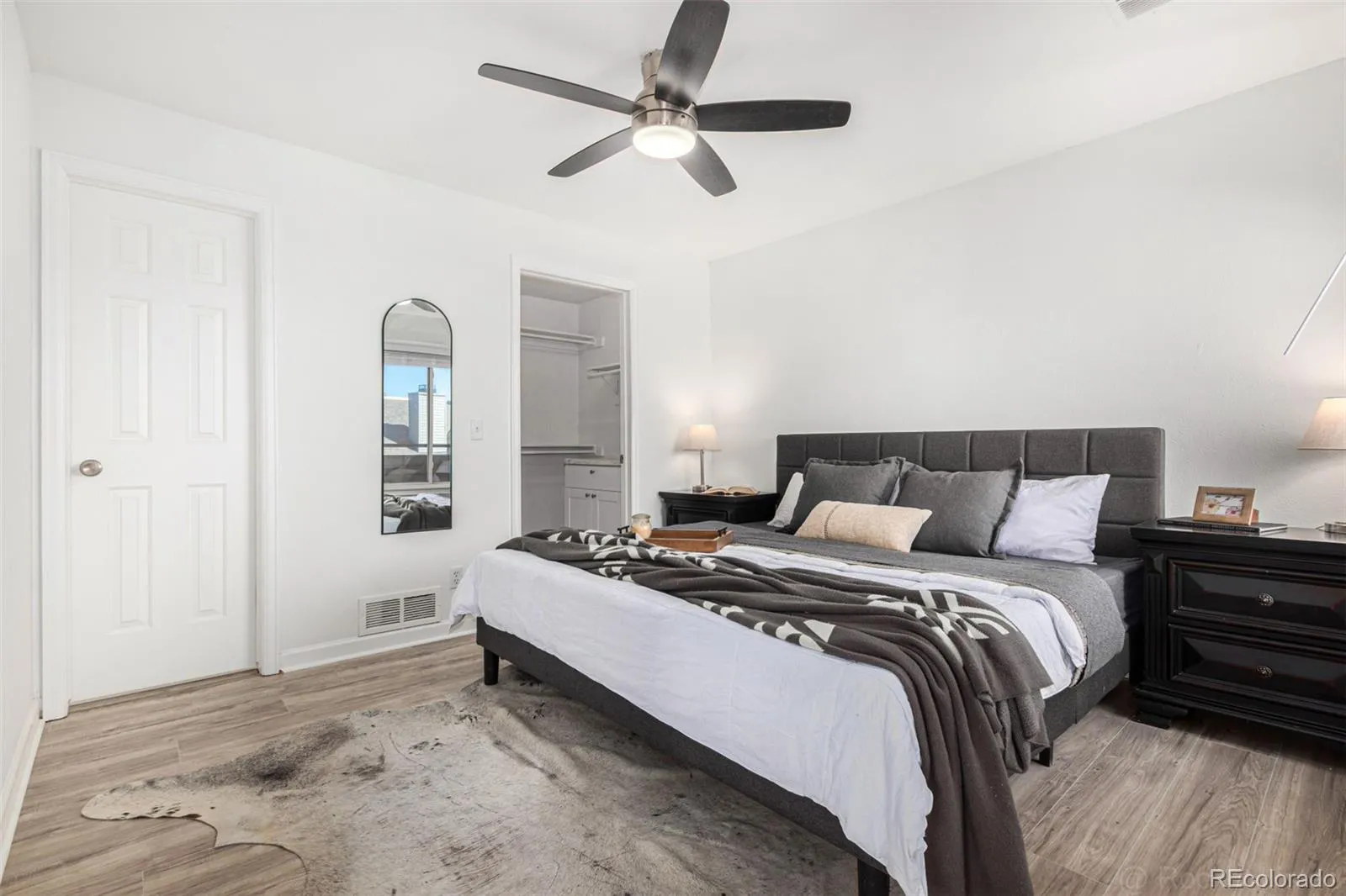 8500 E Jefferson Avenue #17C Denver CO 80237 MLS #REC5925860 05082026154617 1600 13
