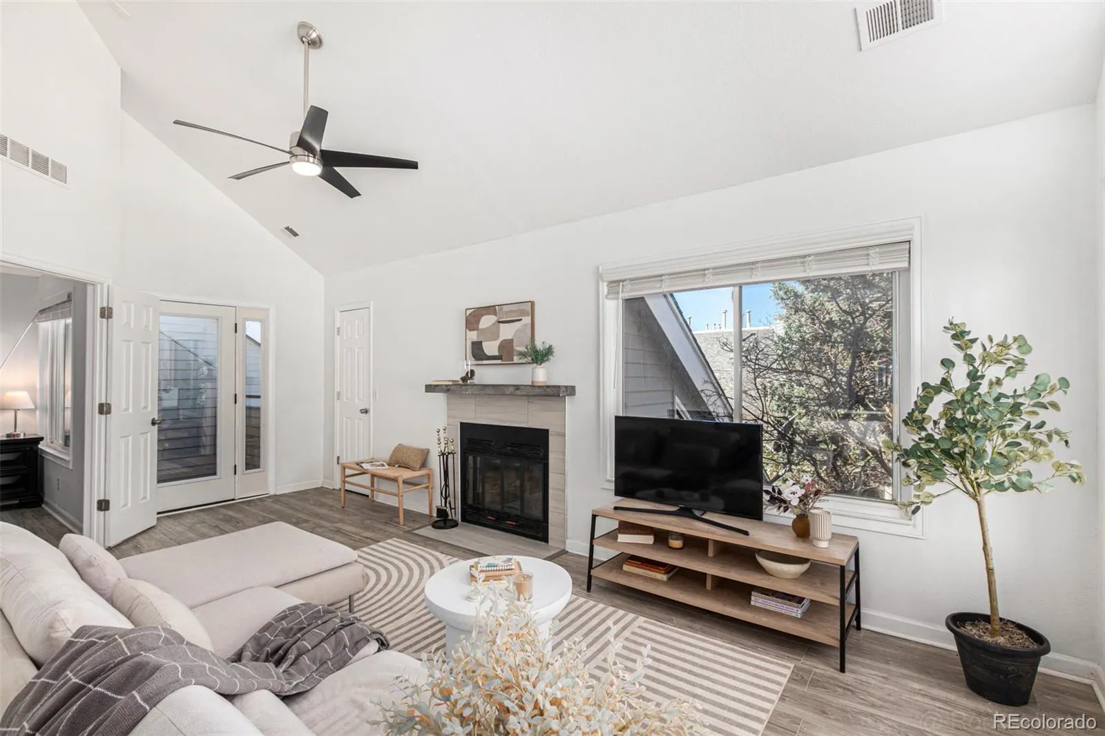 8500 E Jefferson Avenue #17C Denver CO 80237 MLS #REC5925860 05082026154617 1600 4