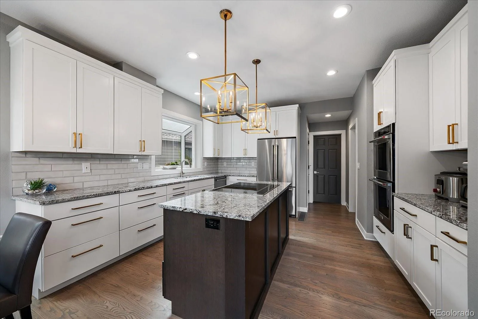12 Willow Oak Littleton CO 80127 | MLS #REC5926184 08272026221101 1600 13