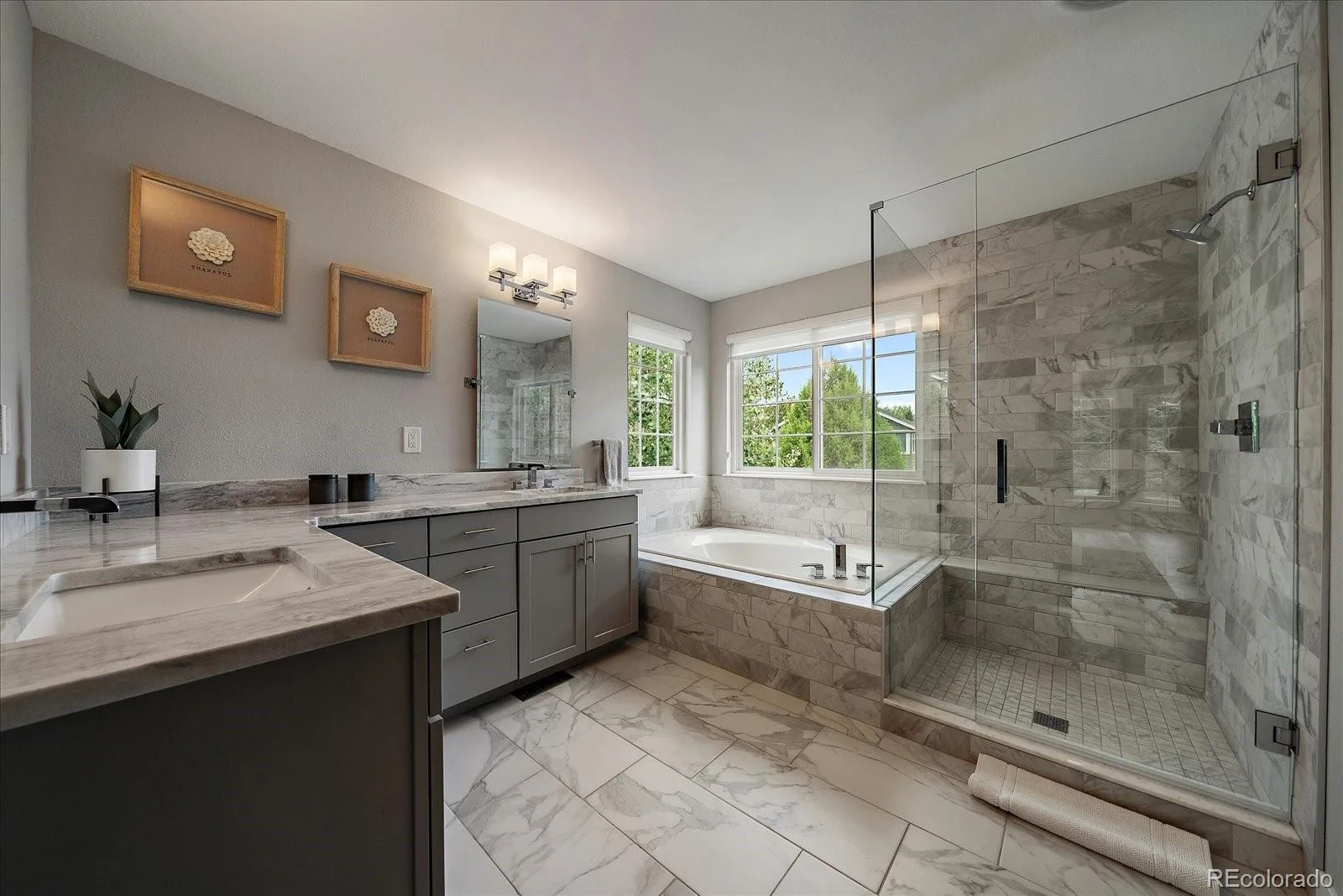 12 Willow Oak Littleton CO 80127 | MLS #REC5926184 08272026221101 1600 28