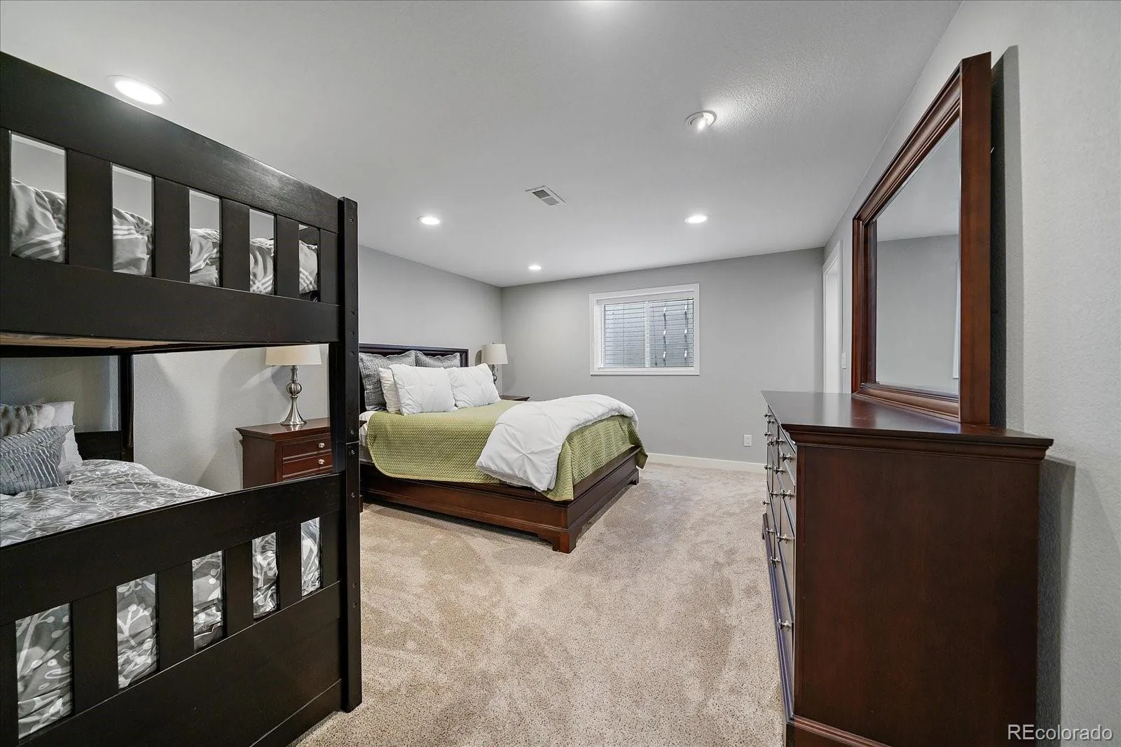 12 Willow Oak Littleton CO 80127 | MLS #REC5926184 08272026221101 1600 37