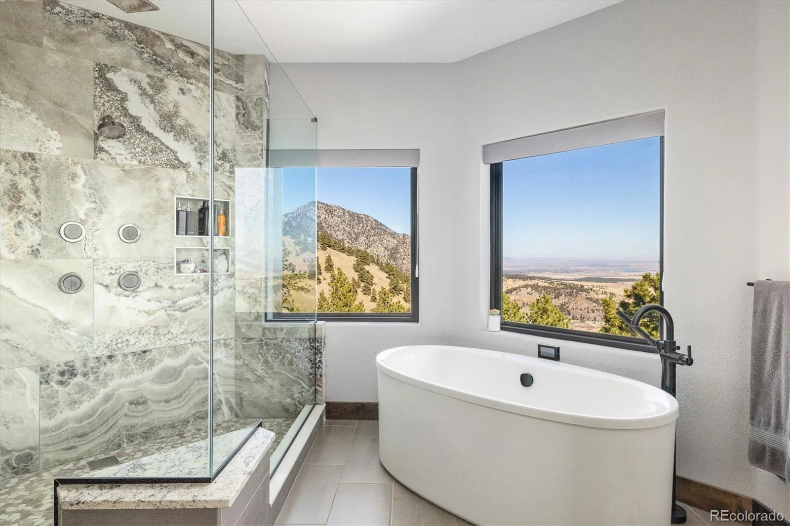 24994 Simmons Way Golden CO 80403 | MLS #REC5928985 07172026193340 1600 31