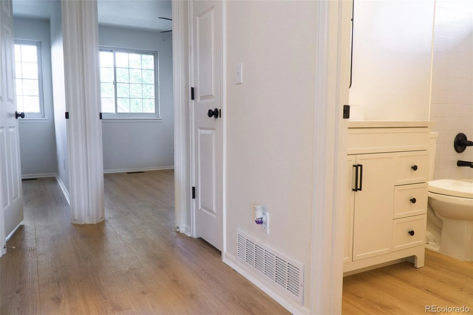 21878 E Powers Drive Aurora CO 80015 | MLS #REC5931173 07162026194900 1600 16