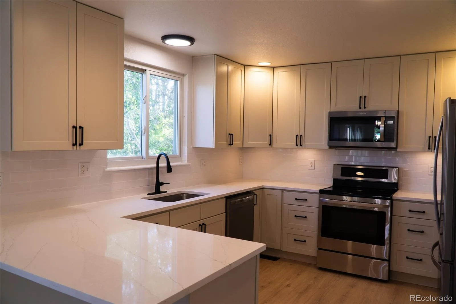 21878 E Powers Drive Aurora CO 80015 | MLS #REC5931173 07162026194900 1600 7
