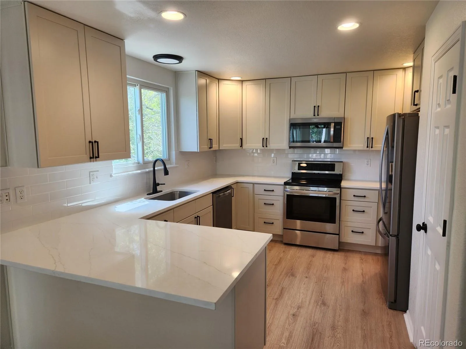 21878 E Powers Drive Aurora CO 80015 | MLS #REC5931173 07162026194900 1600 8