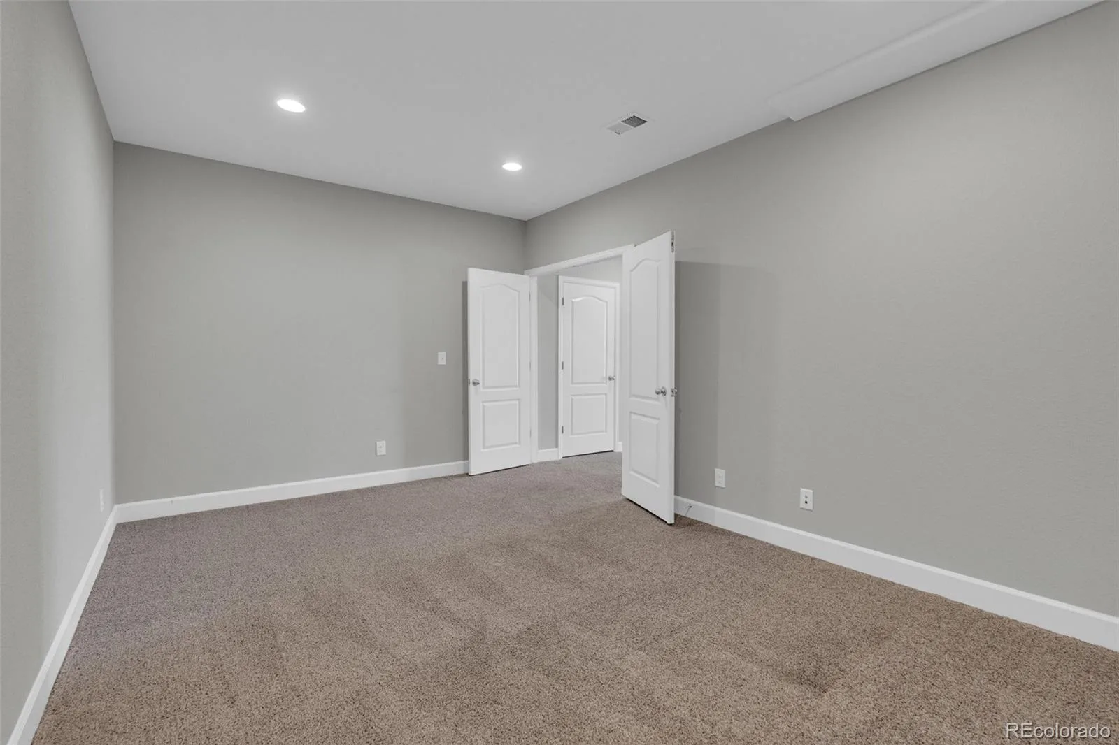 5728 Clover Ridge Circle Castle Rock CO 80104 | MLS #REC5931650 08192026195923 1600 39
