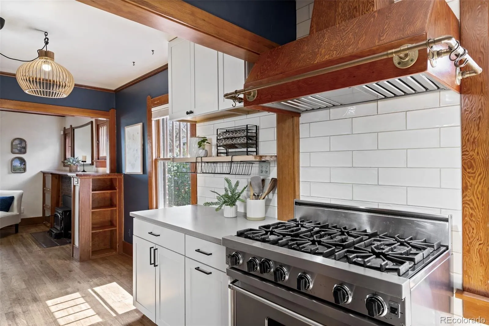 04142026212543 1600 10