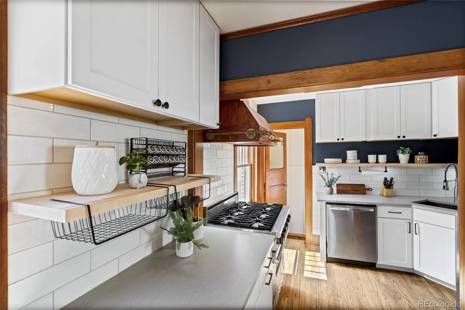 04142026212543 1600 11