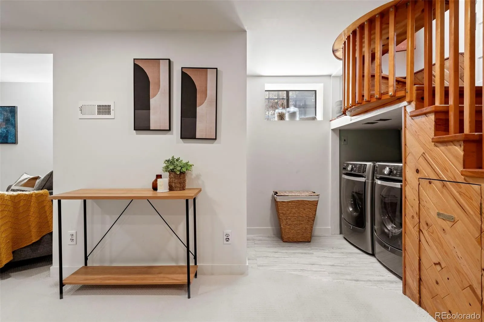 04142026212543 1600 23