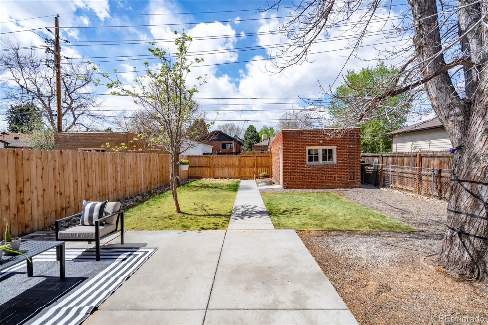 04142026212543 1600 33