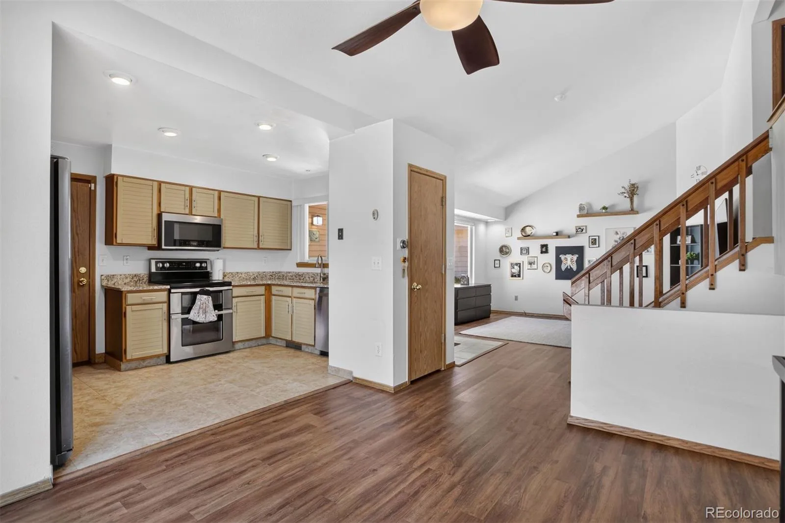 12816 E Wyoming Circle Aurora CO 80012 | MLS #REC5933921 07242026002439 1600 6