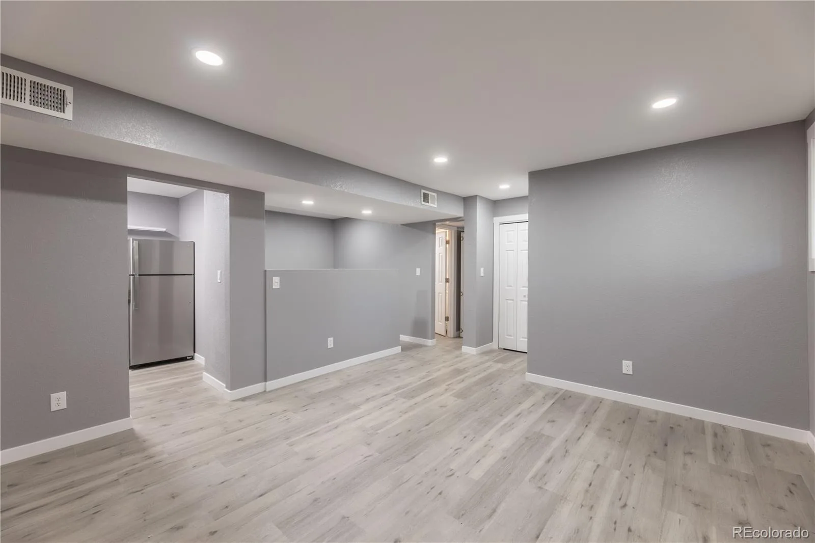 5300 E Cherry Creek South Drive #905 Denver CO 80246 MLS #REC5934388 06172026050522 1600 5