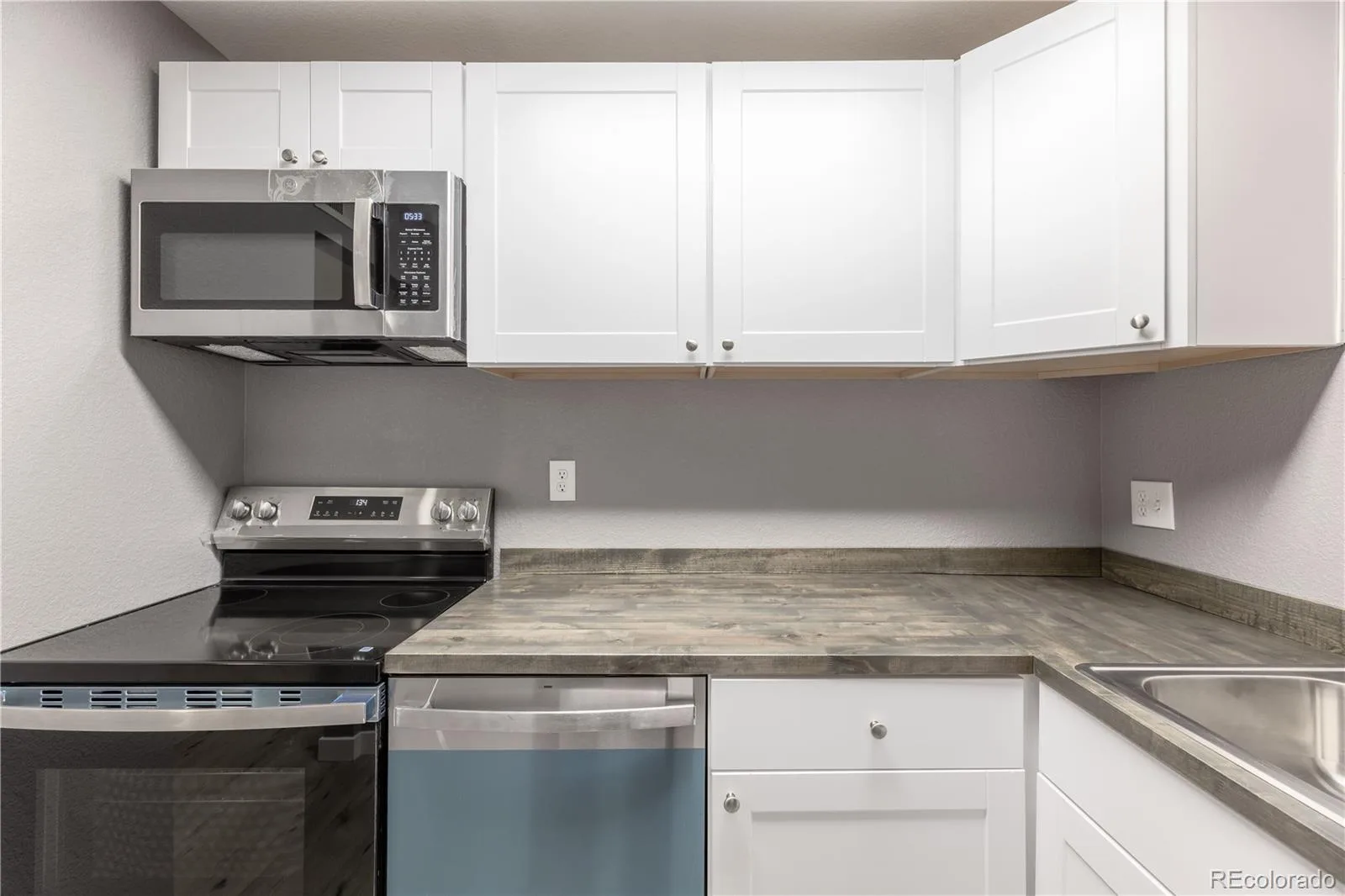 5300 E Cherry Creek South Drive #905 Denver CO 80246 MLS #REC5934388 06172026050522 1600 8