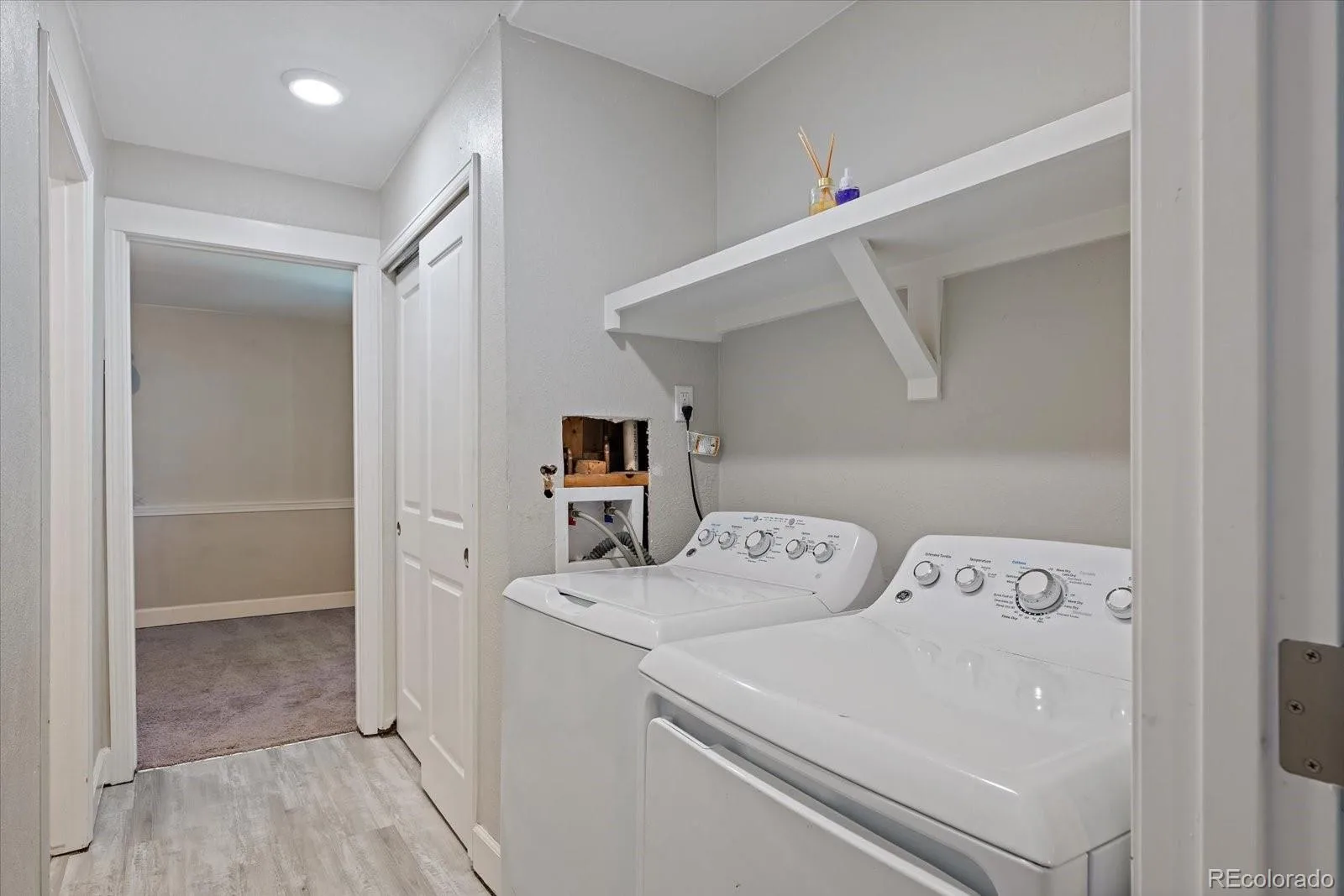 923 S Ouray Street Aurora CO 80017 | MLS #REC5935348 08122026160632 1600 17