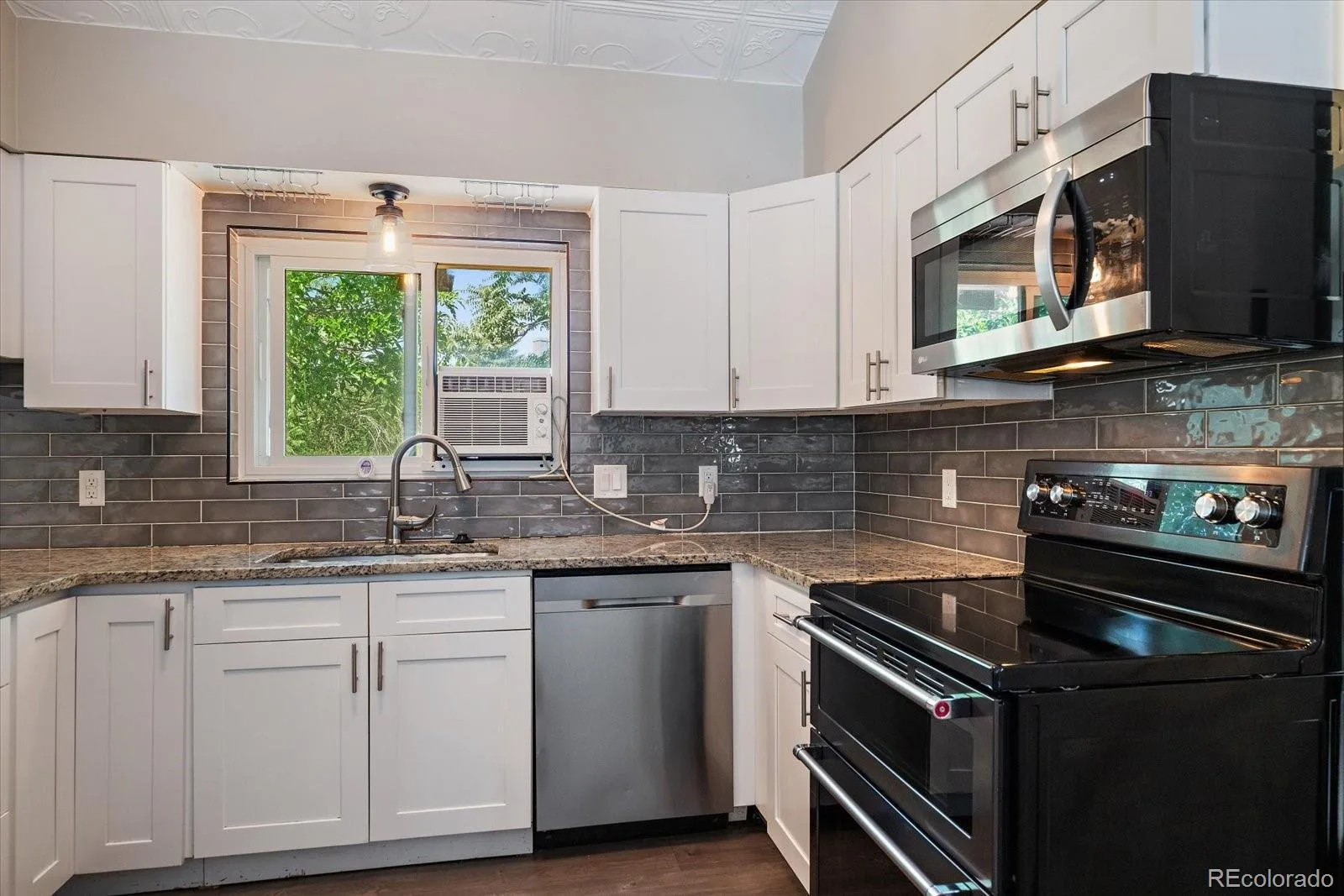 923 S Ouray Street Aurora CO 80017 | MLS #REC5935348 08122026160632 1600 7