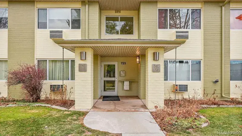 725 S Clinton Street #1B Denver CO 80247 MLS #REC5937322 01082026224845 800 1