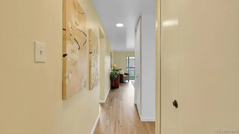 725 S Clinton Street #1B Denver CO 80247 MLS #REC5937322 01082026224845 800 2